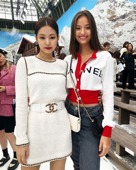 jennie chanel look|jennie Chanel fashion week.